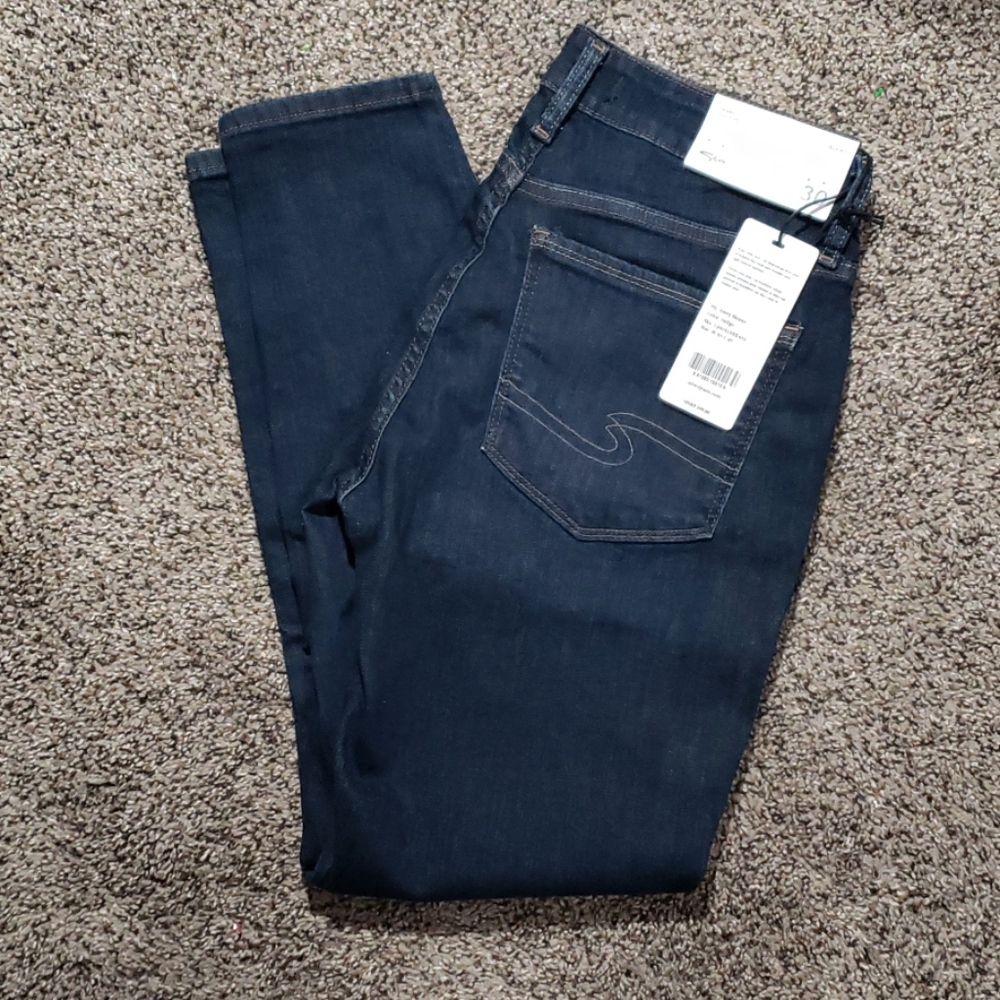 Silver Jeans- Avery